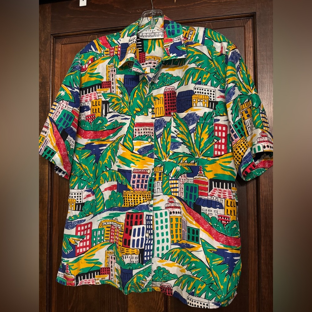 Pacific Silk Studio Women's Button Down Top Size Medium Vintage Silk City